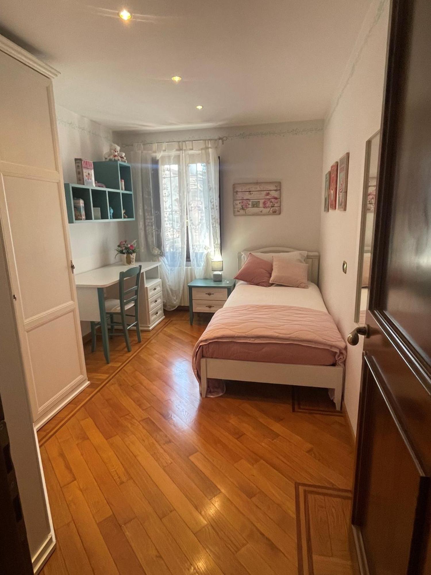 Sweethome Arena View - Con Parcheggio فيرونا المظهر الخارجي الصورة
